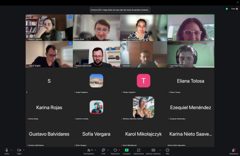 Kadr z przebiegu seminarium – dr Bartosz Stula i uczestnicy podczas spotkania online w języku hiszpańskim